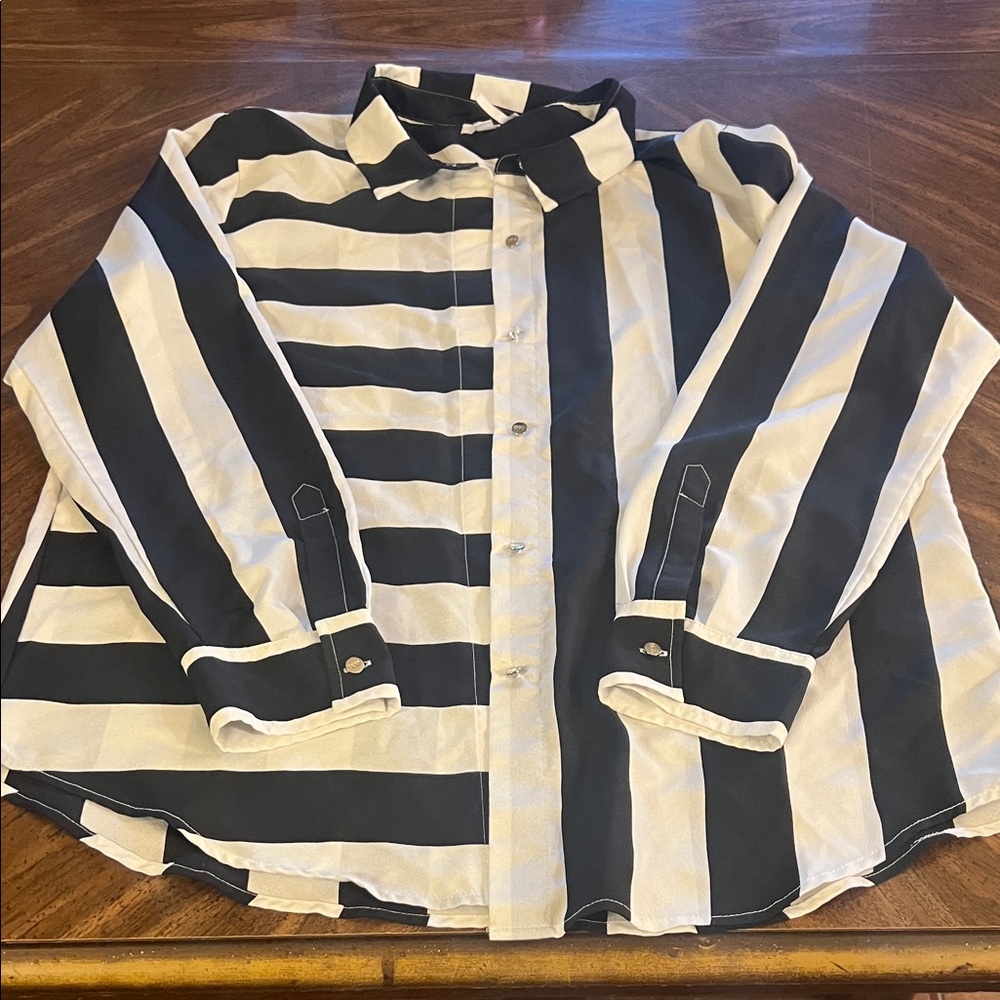 DKNY Black and White Women's Blouse